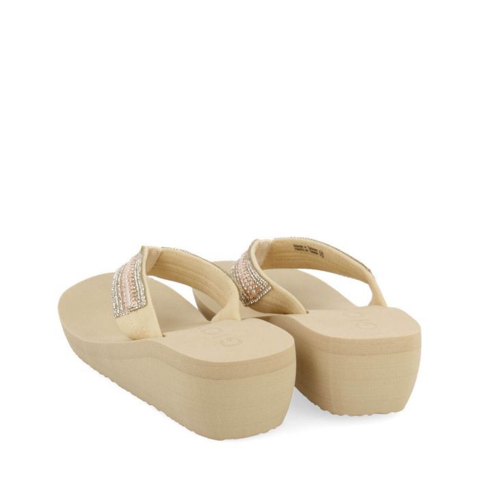 CHANCLAS DE EVA CON CUÑA Y DETALLE DE TIRAS CON PERLAS BERLONE 68109-P-BEIG