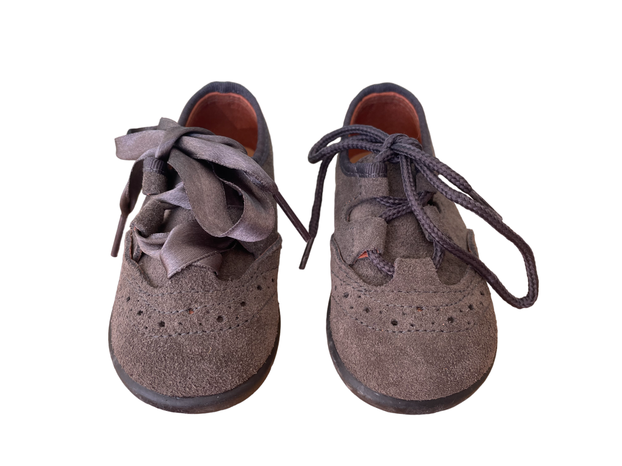 ZAPATO INGLÉS DE CHUCHES SERRAJE GRIS 100/S06