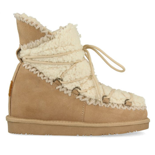 BOTAS ESTILO AUSTRALIANO CAMEL CON DETALLE DE BORREGO PARA MUJER 46486