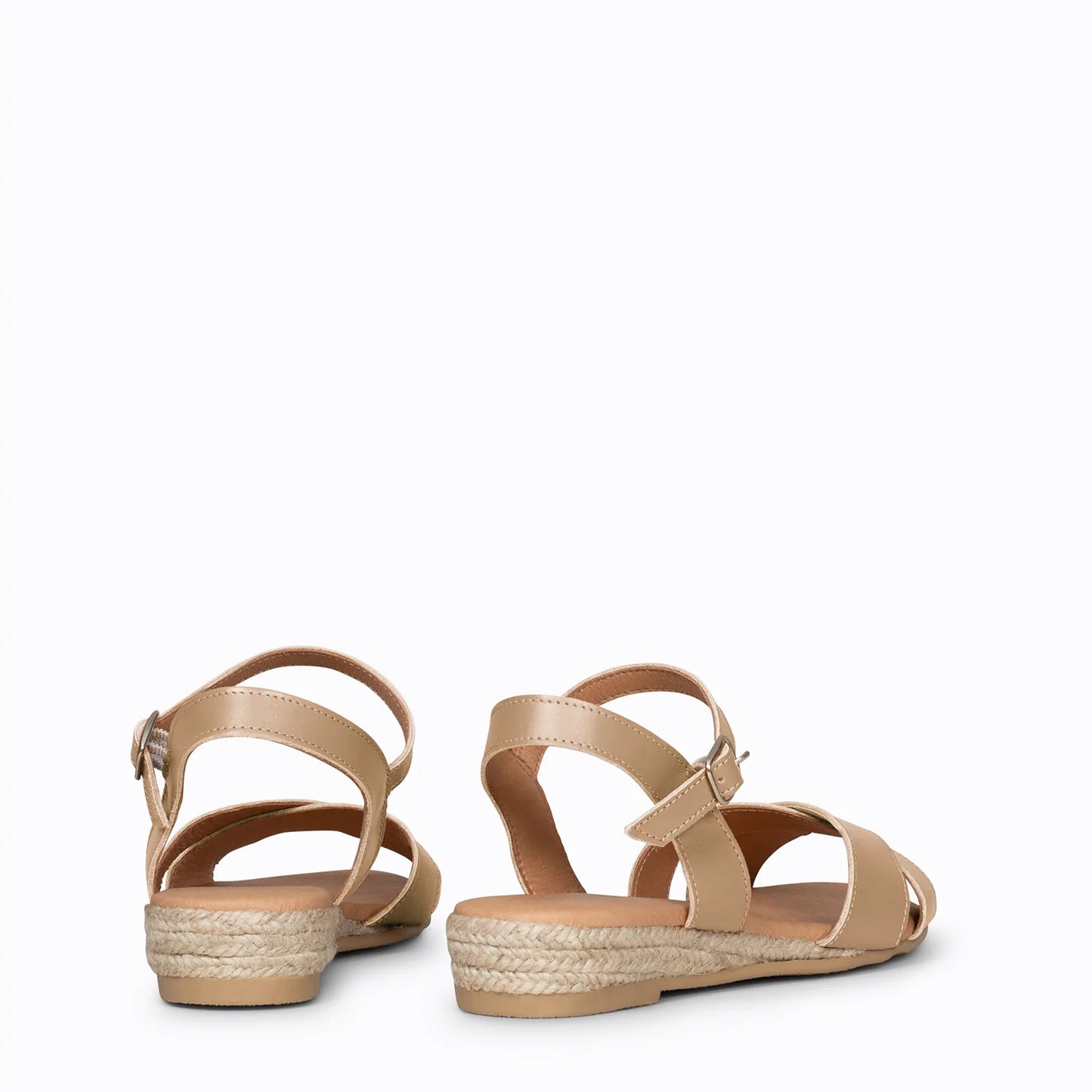 CÍES Sandalias de esparto de tiras cruzadas CAMEL